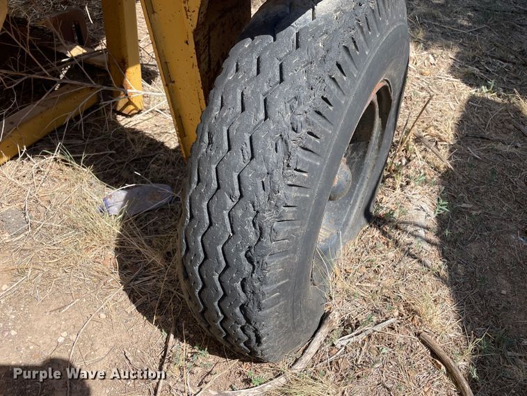 image for item DN5047 Clarco 851  windrower