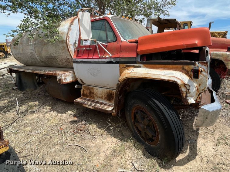 image for item DN5048 1974 Chevrolet C70  water truck
