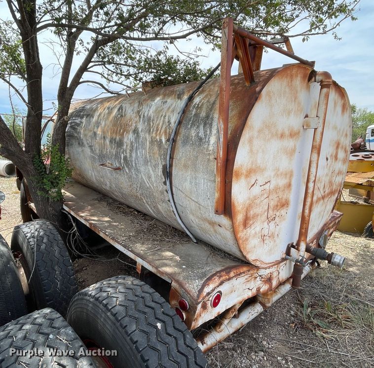 image for item DN5048 1974 Chevrolet C70  water truck