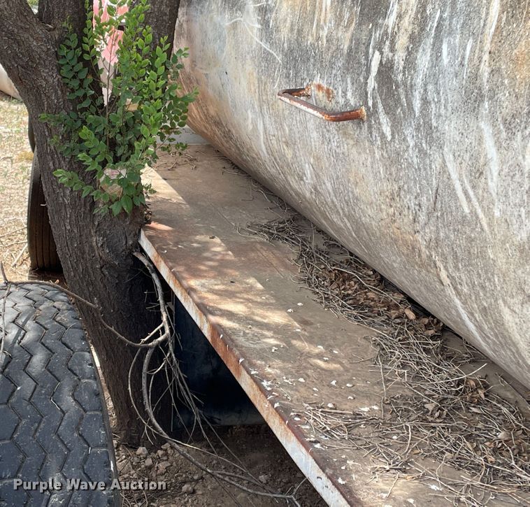 image for item DN5048 1974 Chevrolet C70  water truck