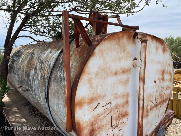 image for item DN5048 1974 Chevrolet C70  water truck