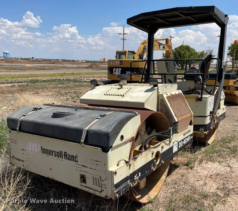 image for item DN5053 2001 Ingersoll Rand DD110HF  double drum vibratory roller