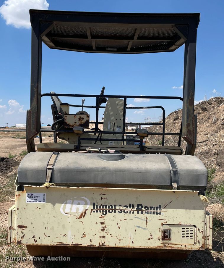 image for item DN5053 2001 Ingersoll Rand DD110HF  double drum vibratory roller