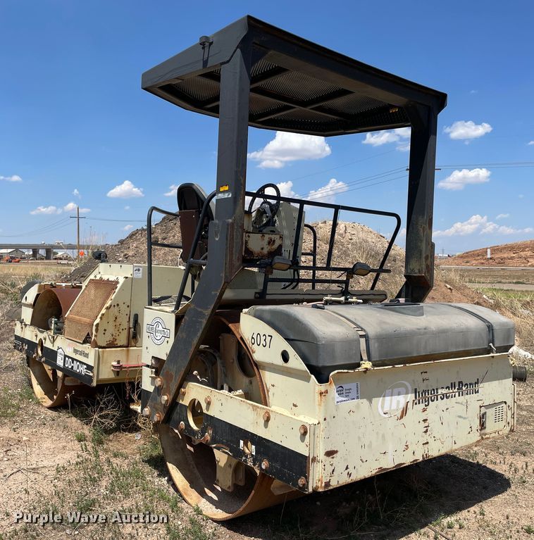 image for item DN5053 2001 Ingersoll Rand DD110HF  double drum vibratory roller