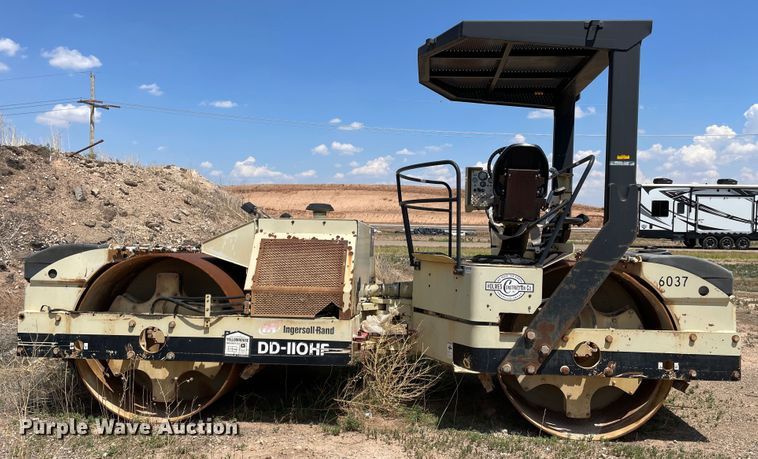 image for item DN5053 2001 Ingersoll Rand DD110HF  double drum vibratory roller