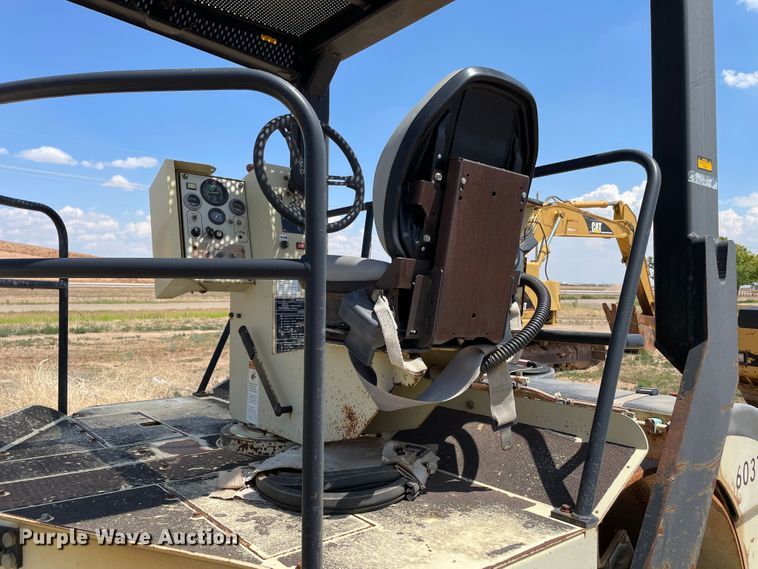 image for item DN5053 2001 Ingersoll Rand DD110HF  double drum vibratory roller