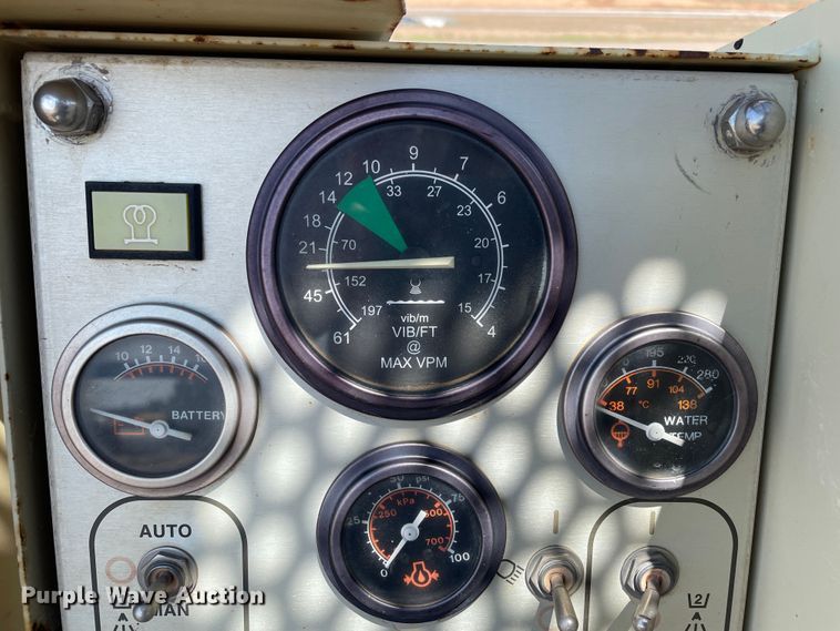 image for item DN5053 2001 Ingersoll Rand DD110HF  double drum vibratory roller