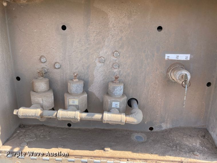 image for item DN5055 1996 Leroi 951  air compressor