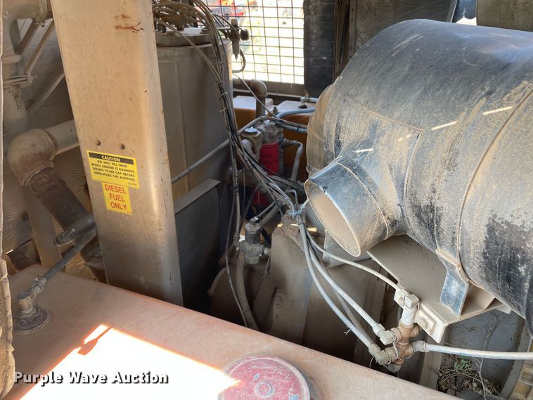 image for item DN5055 1996 Leroi 951  air compressor