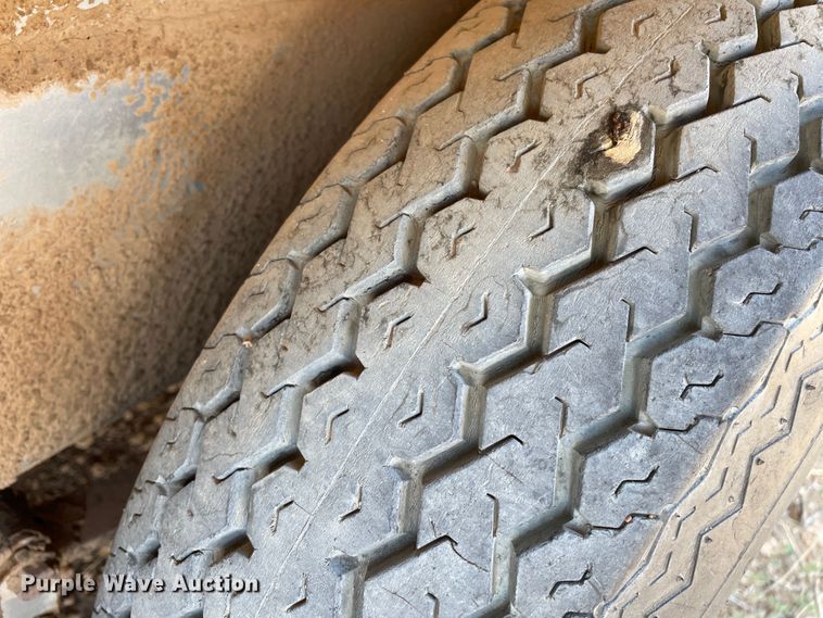 image for item DN5055 1996 Leroi 951  air compressor