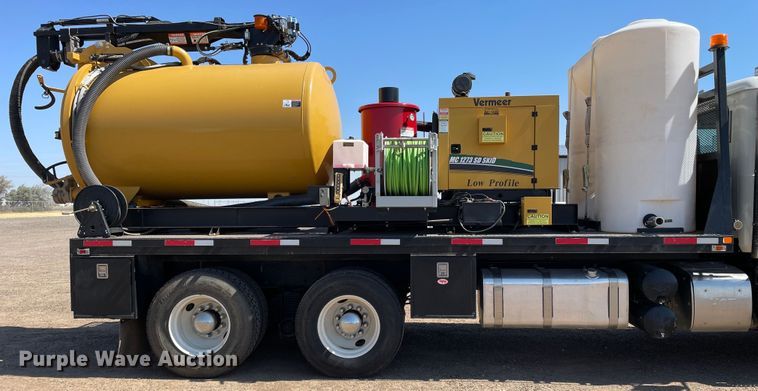 image for item DN5056 2012 Mack GU813  hydrovac truck