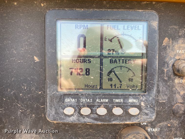 image for item DN5056 2012 Mack GU813  hydrovac truck