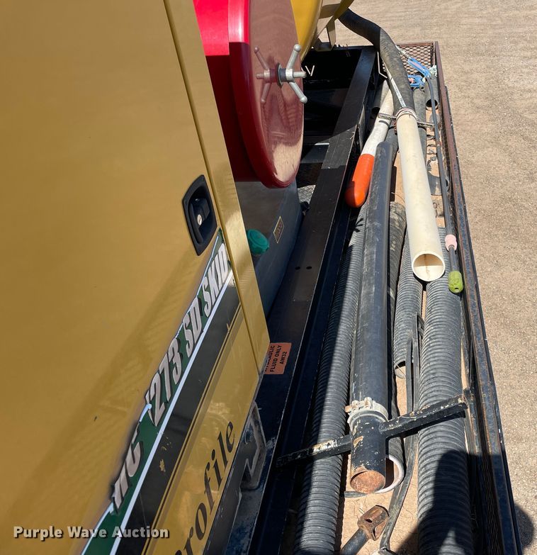 image for item DN5056 2012 Mack GU813  hydrovac truck