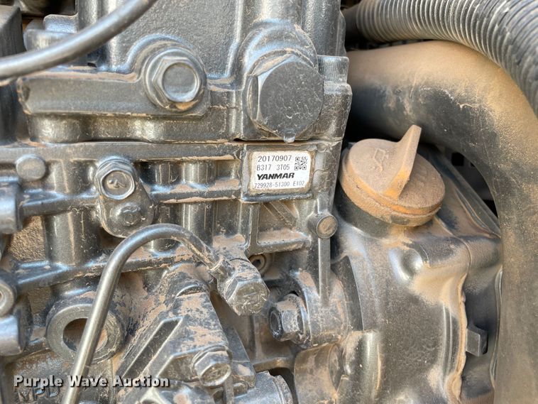 image for item DN5056 2012 Mack GU813  hydrovac truck