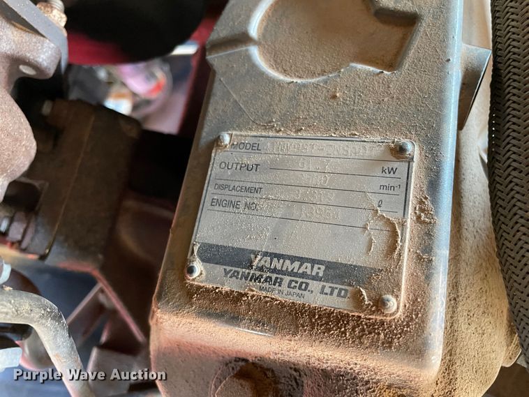 image for item DN5056 2012 Mack GU813  hydrovac truck