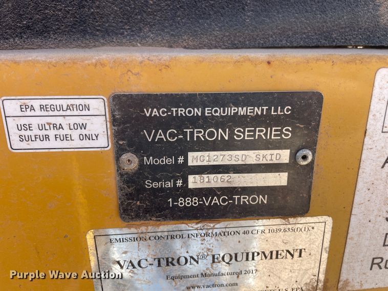 image for item DN5056 2012 Mack GU813  hydrovac truck