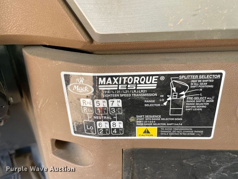 image for item DN5056 2012 Mack GU813  hydrovac truck