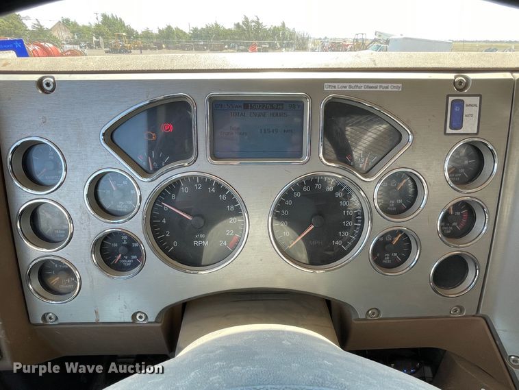 image for item DN5056 2012 Mack GU813  hydrovac truck