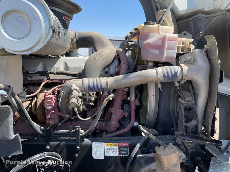 image for item DN5056 2012 Mack GU813  hydrovac truck