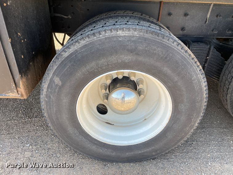 image for item DN5056 2012 Mack GU813  hydrovac truck