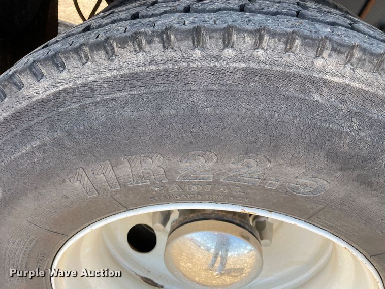 image for item DN5056 2012 Mack GU813  hydrovac truck