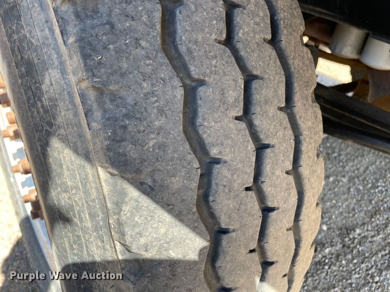 image for item DN5056 2012 Mack GU813  hydrovac truck