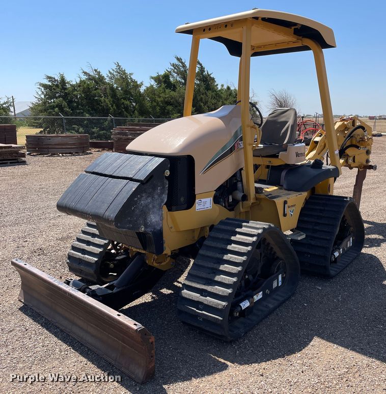 image for item DN5057 2009 Vermeer RTX750  vibratory cable plow