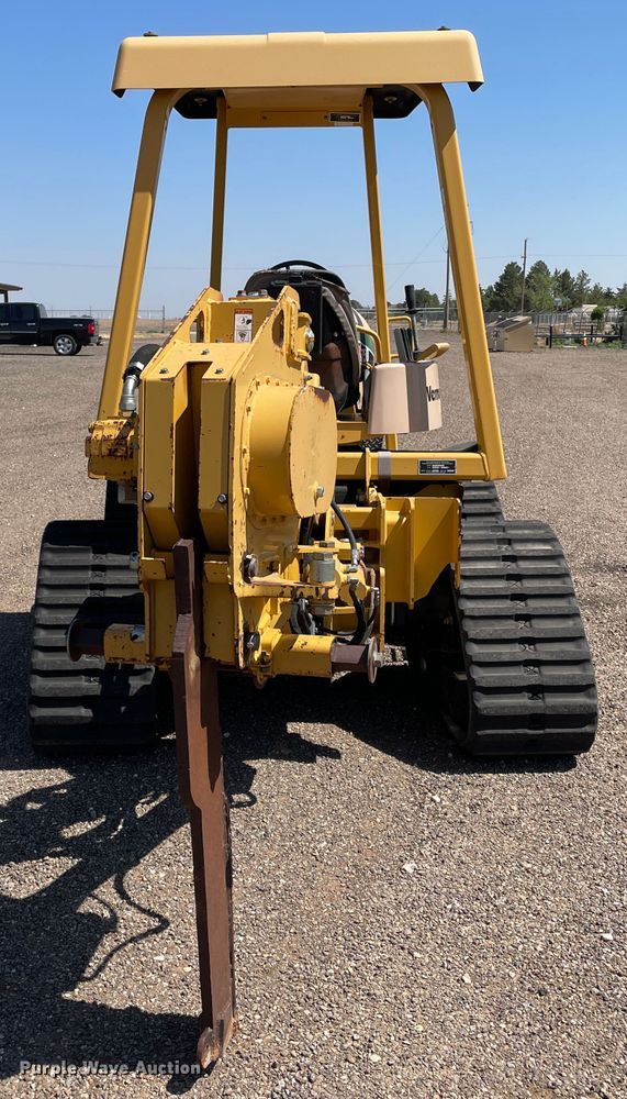 image for item DN5057 2009 Vermeer RTX750  vibratory cable plow