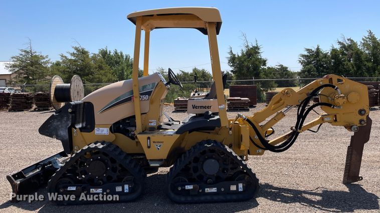 image for item DN5057 2009 Vermeer RTX750  vibratory cable plow