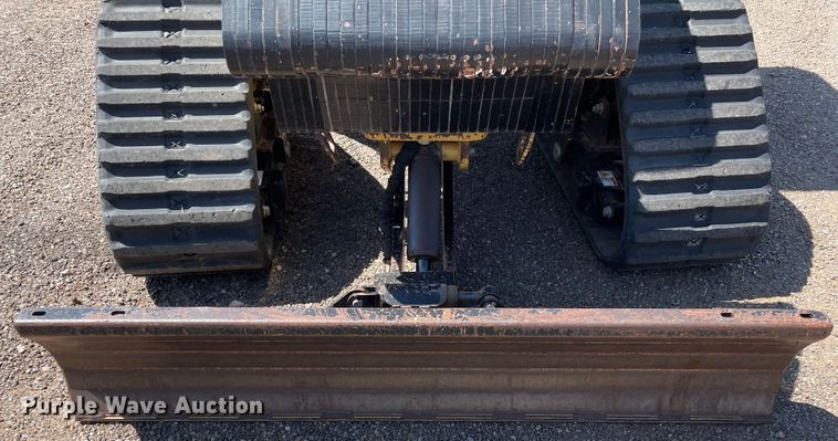 image for item DN5057 2009 Vermeer RTX750  vibratory cable plow