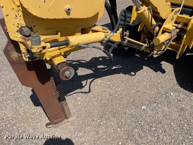 image for item DN5057 2009 Vermeer RTX750  vibratory cable plow