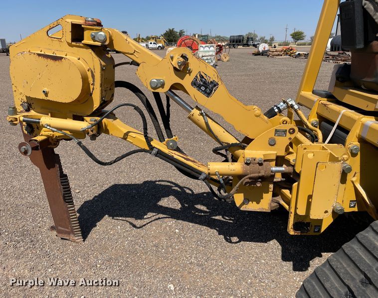 image for item DN5057 2009 Vermeer RTX750  vibratory cable plow