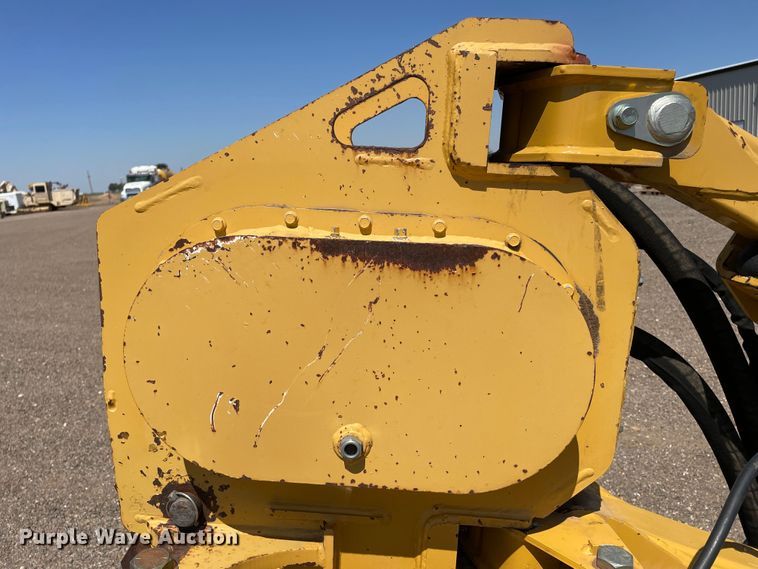 image for item DN5057 2009 Vermeer RTX750  vibratory cable plow