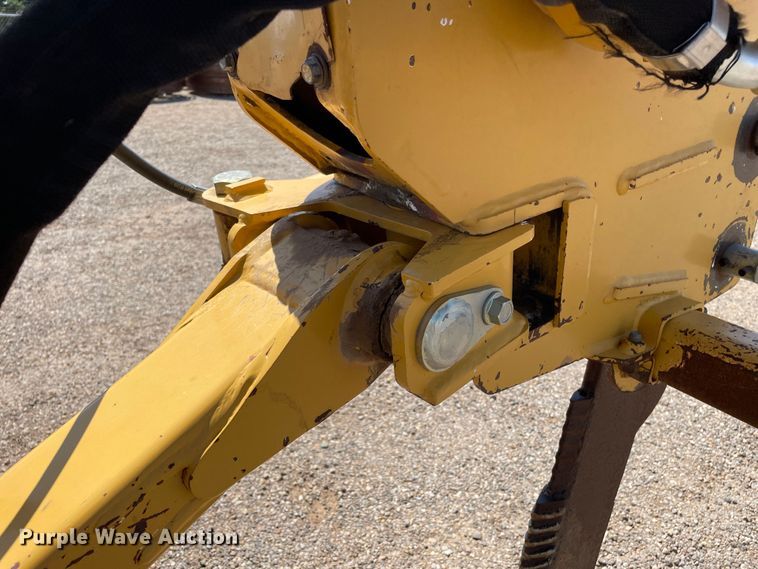 image for item DN5057 2009 Vermeer RTX750  vibratory cable plow