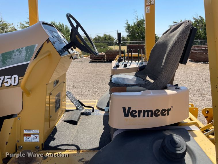 image for item DN5057 2009 Vermeer RTX750  vibratory cable plow