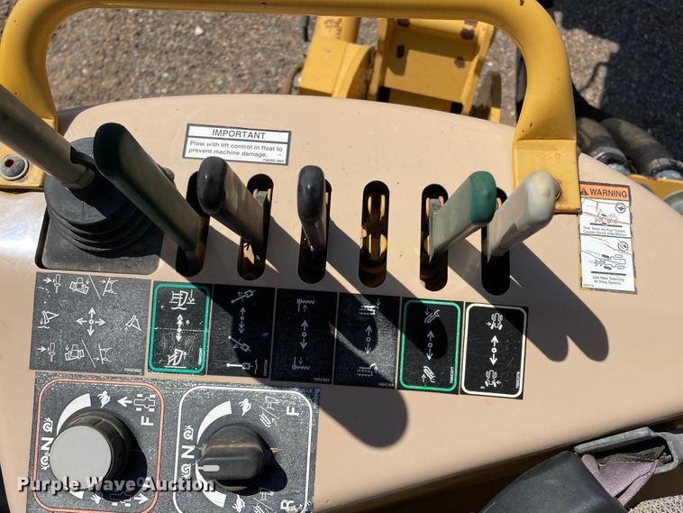 image for item DN5057 2009 Vermeer RTX750  vibratory cable plow