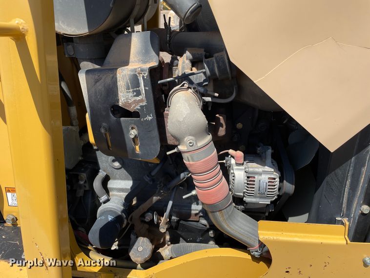 image for item DN5057 2009 Vermeer RTX750  vibratory cable plow