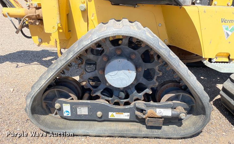 image for item DN5057 2009 Vermeer RTX750  vibratory cable plow