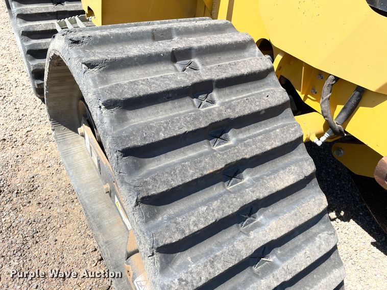 image for item DN5057 2009 Vermeer RTX750  vibratory cable plow