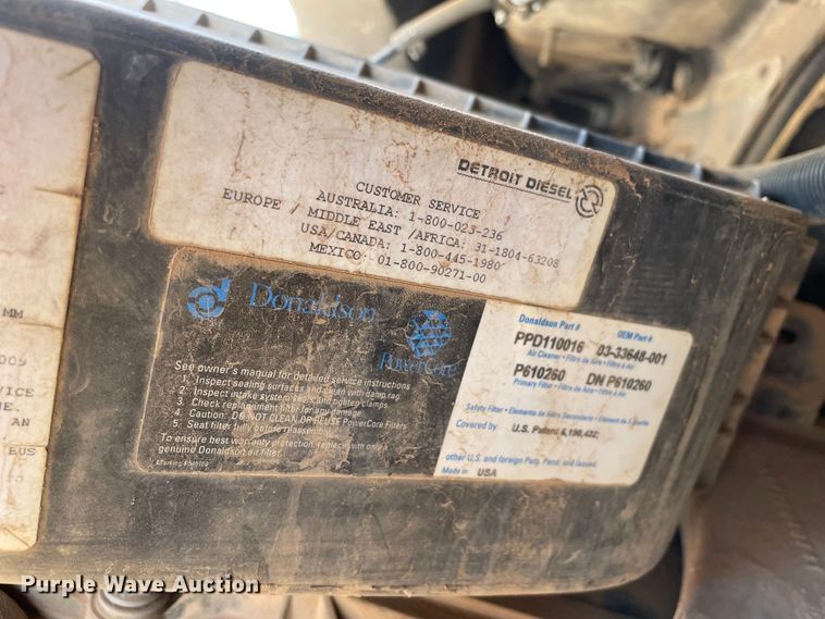 image for item DN5065 2010 Freightliner Cascadia 113  semi truck