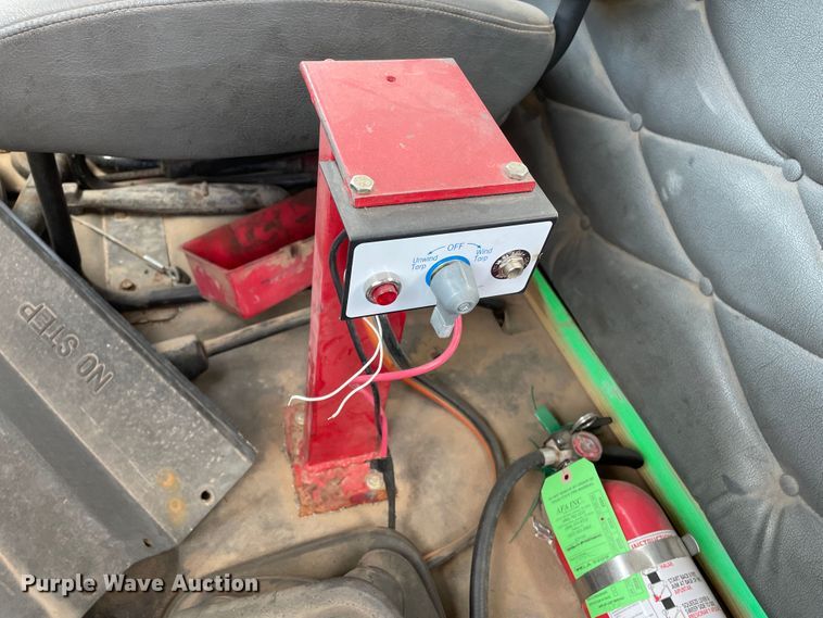 image for item DN5066 2010 Freightliner Cascadia 113  semi truck