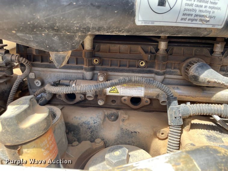 image for item DN5066 2010 Freightliner Cascadia 113  semi truck