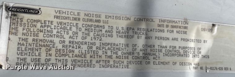 image for item DN5066 2010 Freightliner Cascadia 113  semi truck