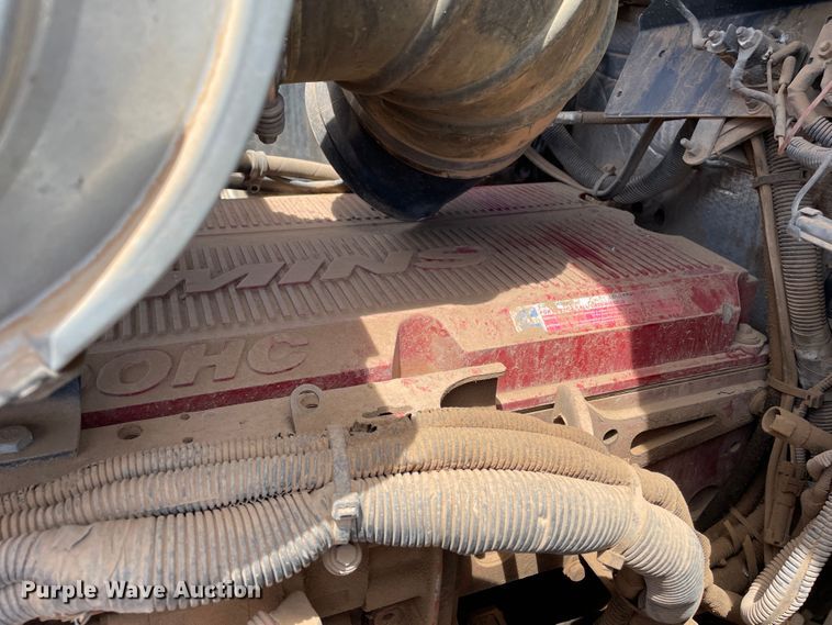 image for item DN5067 2005 Kenworth T800  semi truck