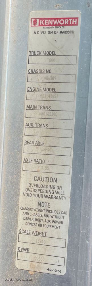 image for item DN5067 2005 Kenworth T800  semi truck