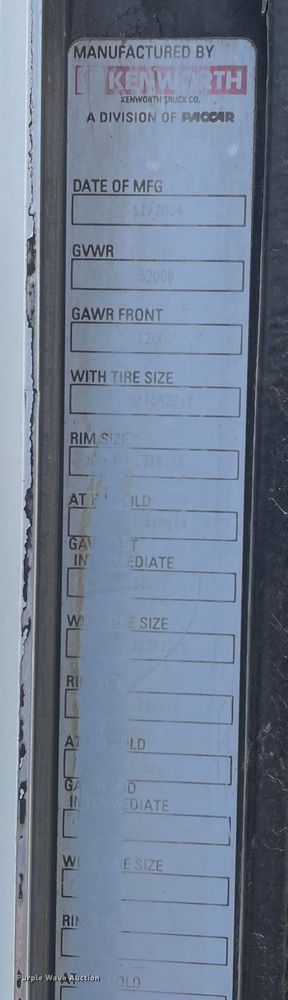 image for item DN5067 2005 Kenworth T800  semi truck