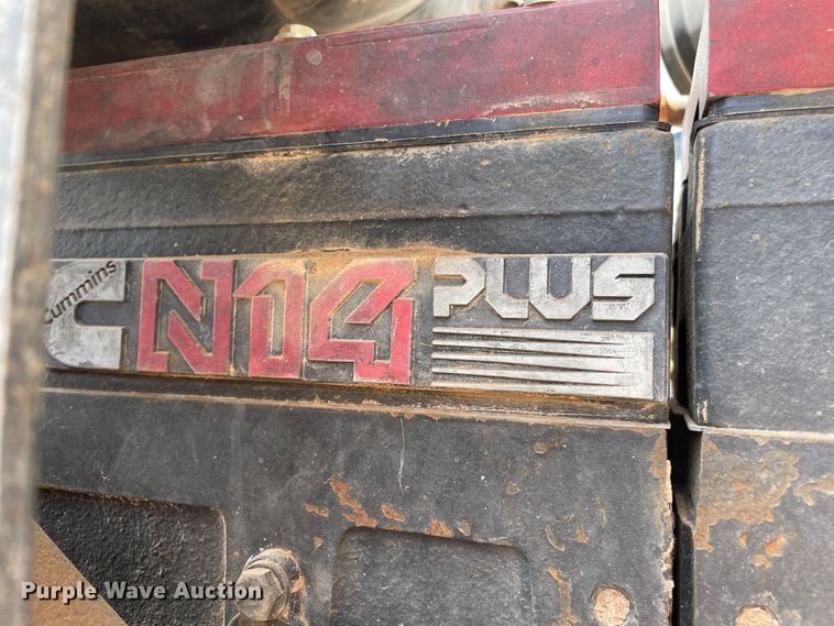 image for item DN5069 1998 Kenworth T800  semi truck