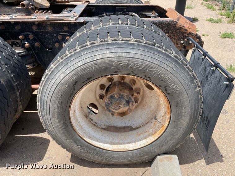 image for item DN5069 1998 Kenworth T800  semi truck