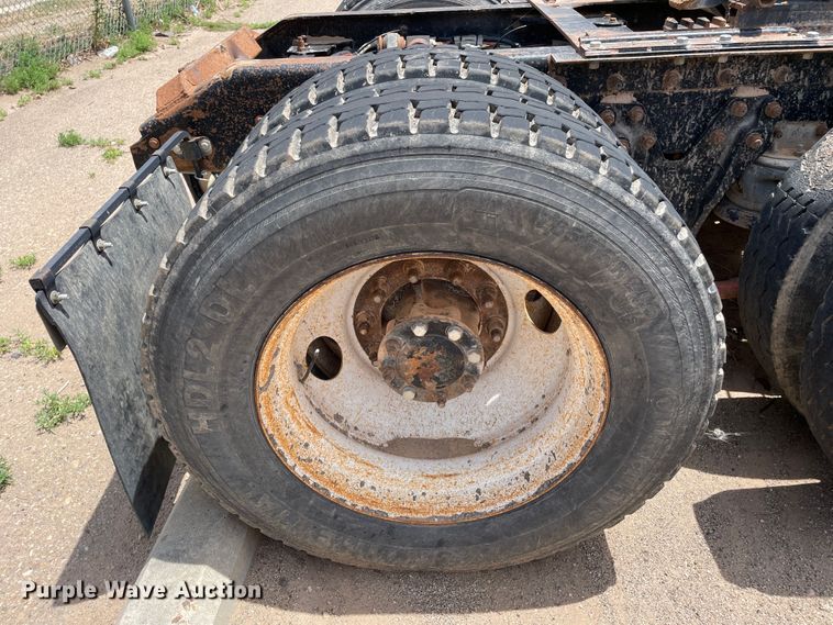 image for item DN5069 1998 Kenworth T800  semi truck