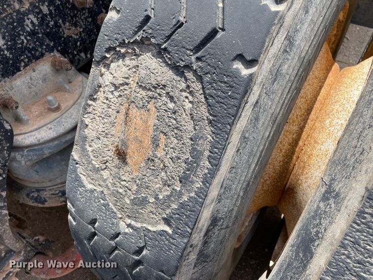 image for item DN5069 1998 Kenworth T800  semi truck